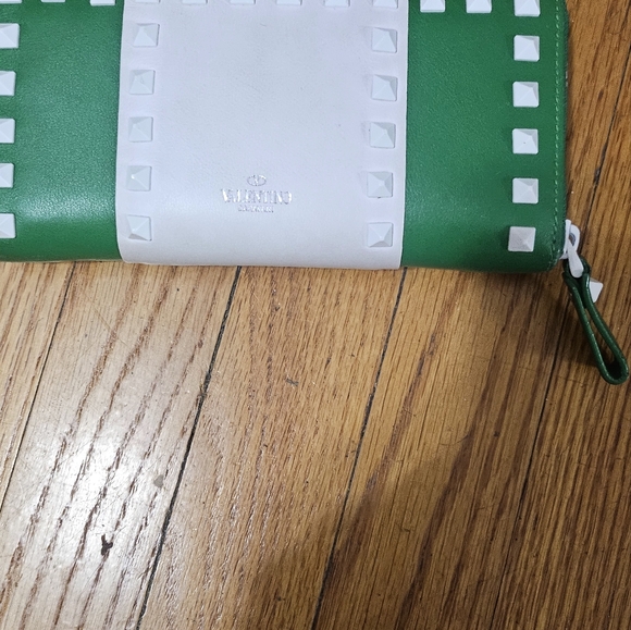 AUTHENTIC Valentino color block long zippy wallet - Picture 4 of 5